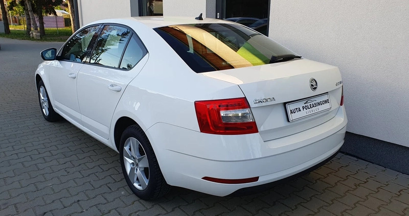 Skoda Octavia cena 40600 przebieg: 168500, rok produkcji 2019 z Biecz małe 277